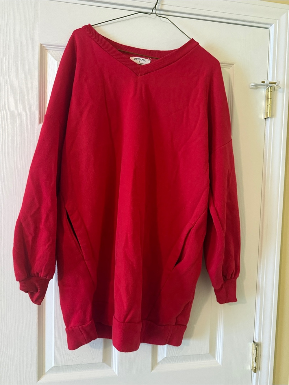 Zenana Outfitters Red V-Neck Pullover Sweatshirt